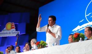 Gobierno presenta plan de ordenamiento a vendedores informales de 25 playas del pa&iacute;s