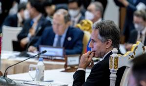 Rusia se retira de tratado con Estados Unidos sobre armas nucleares