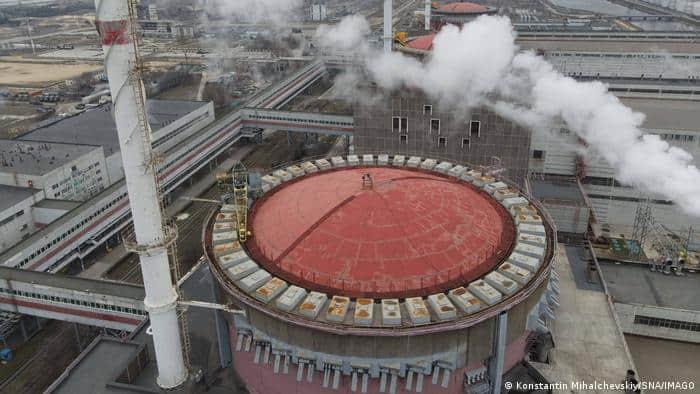 ¿Quién bombardeó la mayor central nuclear de Europa? Sube la tensión entre Rusia y Ucrania