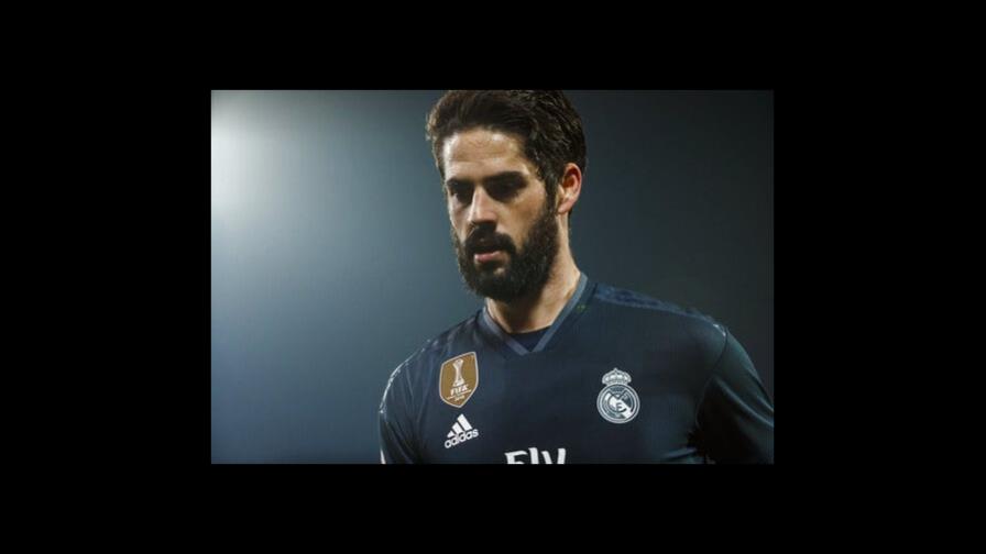 Isco firma con el Sevilla tras pasar examen médico Isco firma con el Sevilla tras pasar examen médico