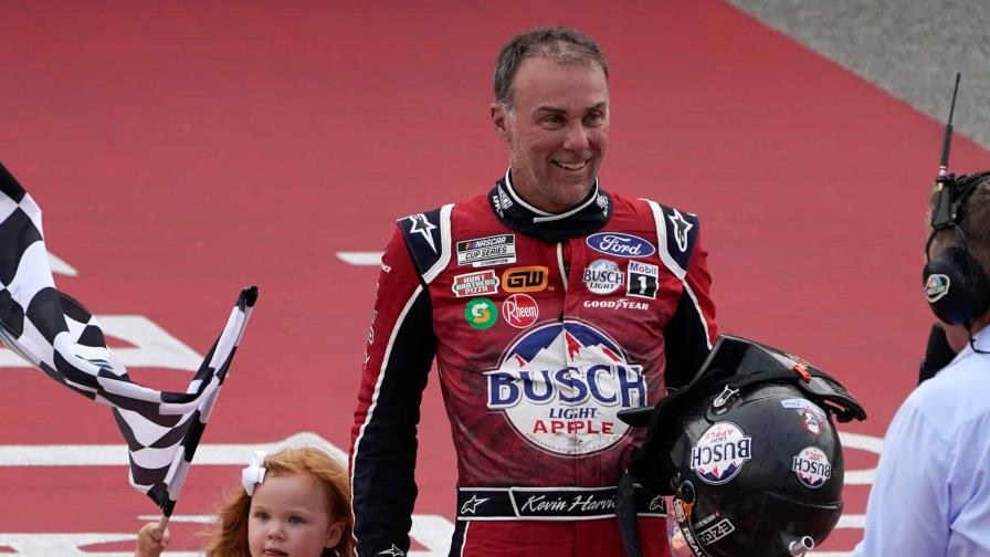 La victoria de Harvick complica los puestos de playoffs de NASCAR 