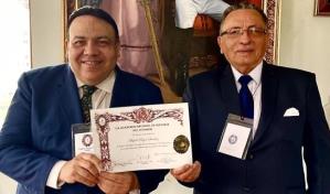 Miguel Reyes Sánchez es reconocido en Academia de Historia de Ecuador