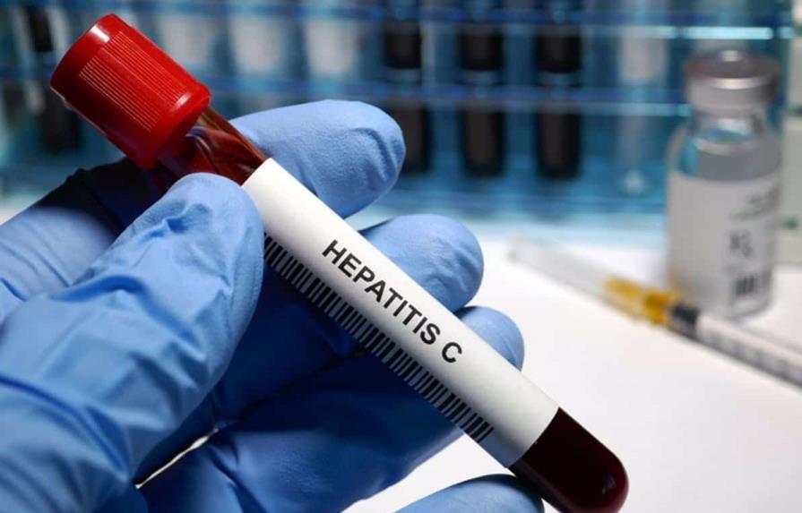 Autoridades en EEUU llaman a eliminar trabas para atención de hepatitis C