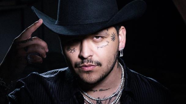Christian Nodal se cubrió el tatuaje de Belinda