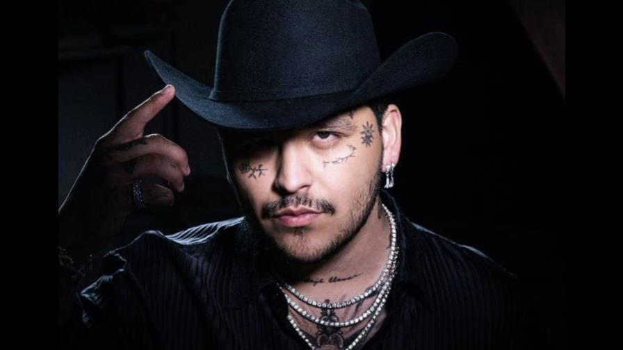 Christian Nodal se cubrió el tatuaje de Belinda