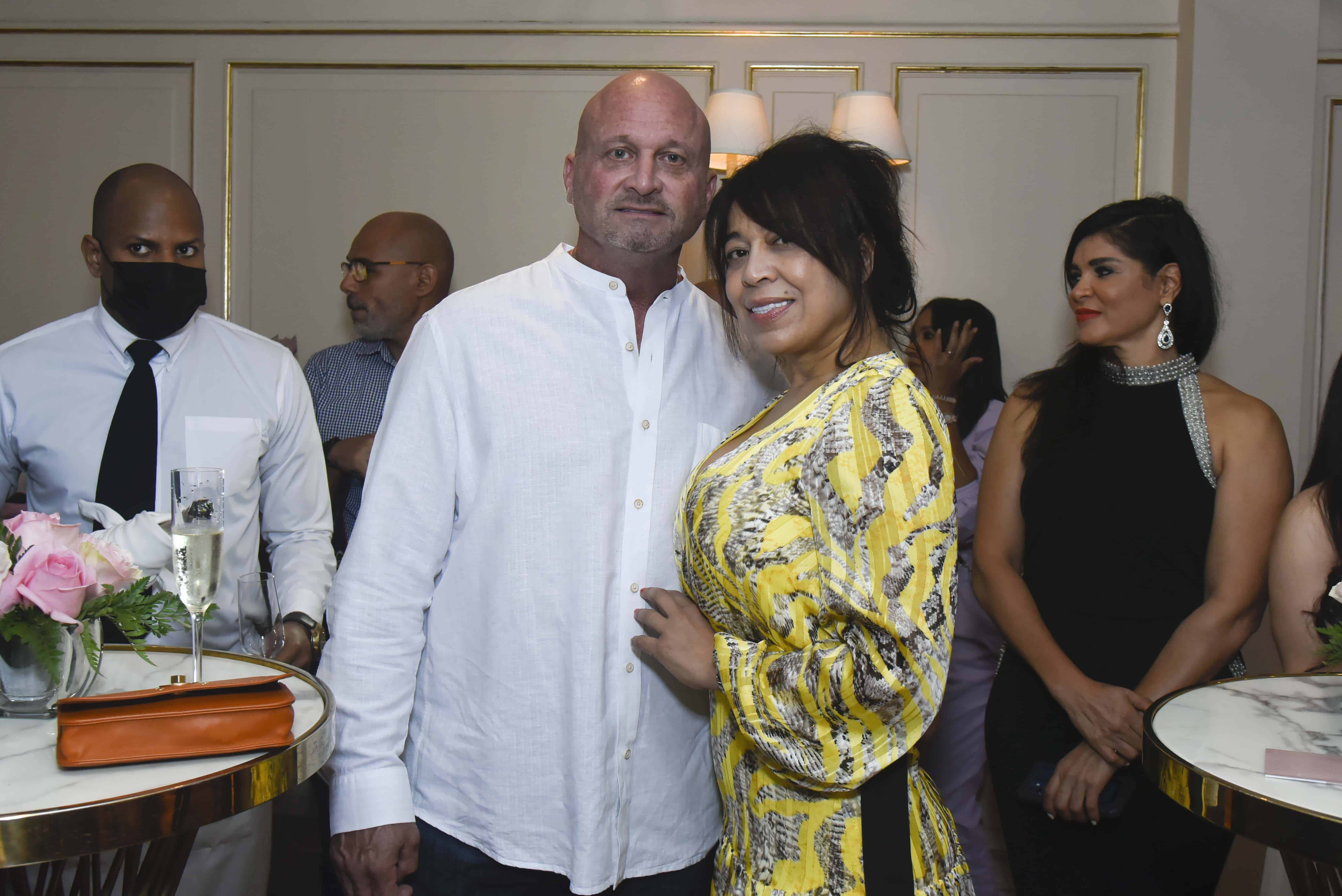 Steven Kearney y Genesis Peduto.