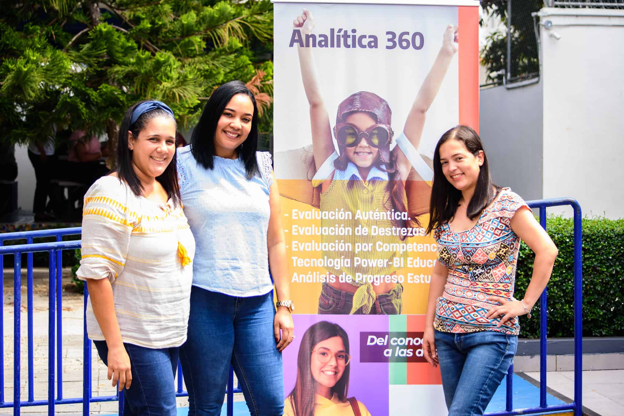 Solangi Martínez, Eliana Moreta y Esther Ortiz.