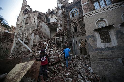 Se desploman 10 edificios históricos por las lluvias en Yemen