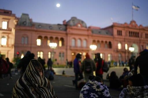 Crece el trueque por alimentos en Argentina por la inflación