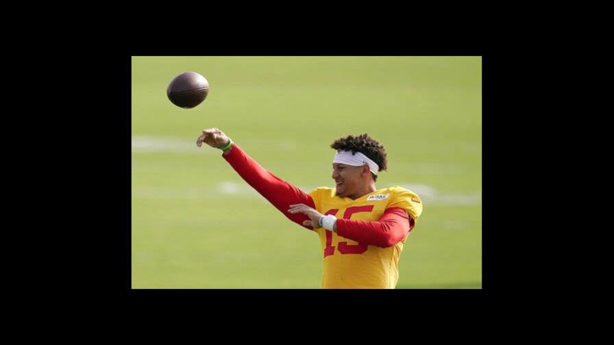 Mahomes será titular con Chiefs en partido de pretemporada