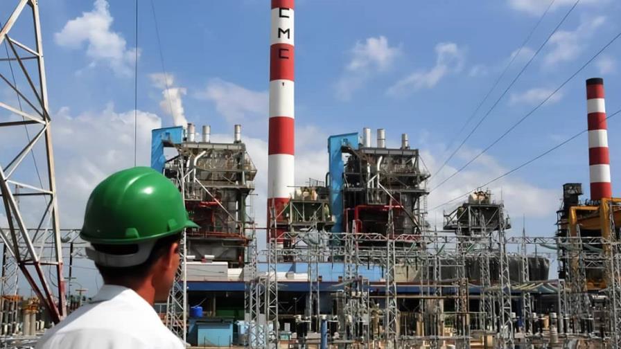 Nueva parada de importante termoeléctrica de Cuba agrava crisis energética