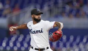 Sandy Alc&aacute;ntara es el l&iacute;der de efectividad en la Liga Nacional