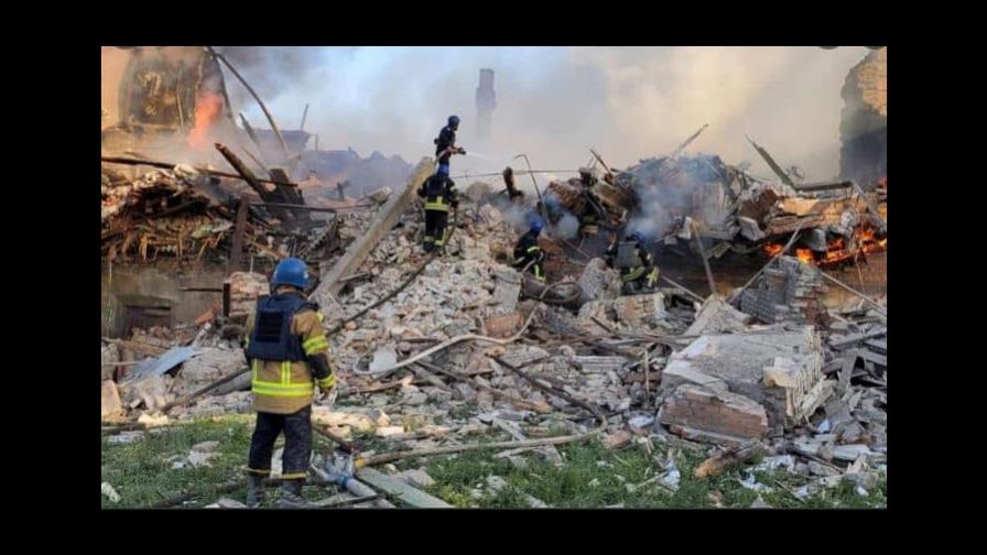 Mortíferos bombardeos rusos cerca de central nuclear ucraniana de Zaporiyia Mortíferos bombardeos rusos cerca de central nuclear ucraniana de Zaporiyia