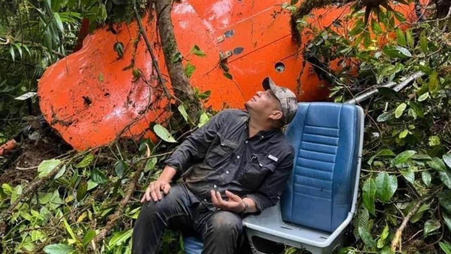 Cae helicóptero en montaña de Panamá y uno de sus 6 ocupantes avisa por video