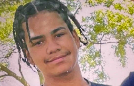 Un niño de 14 años muere en El Bronx por aparentemente jugar con un arma