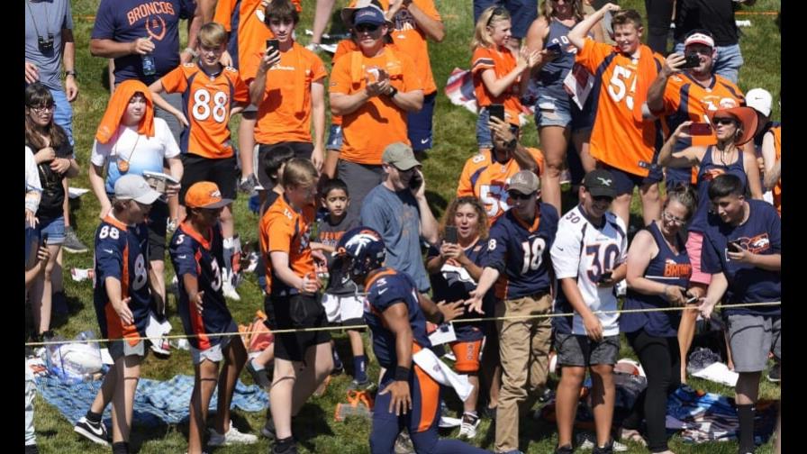 La NFL aprueba compra récord de los Broncos por 4.650 millones de dólares