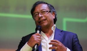 Petro se re&uacute;ne con alcaldes del Pac&iacute;fico en su primer viaje como presidente