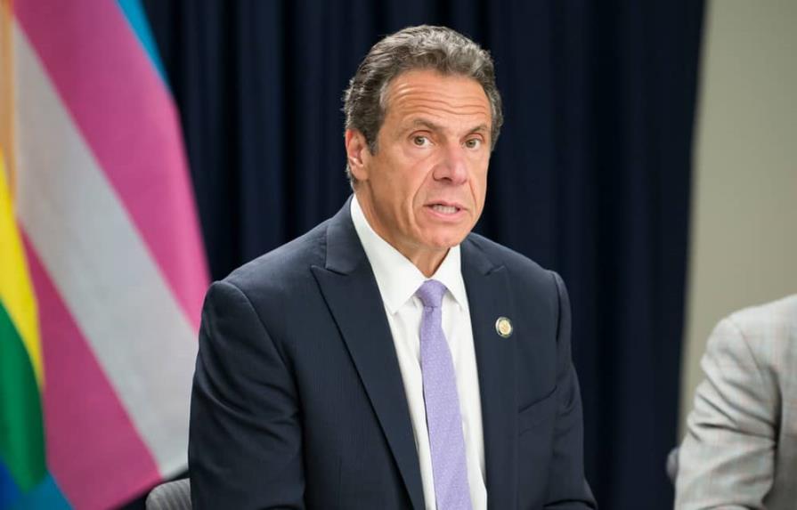 Cuomo quiere que el estado de Nueva York pague su defensa por acoso sexual