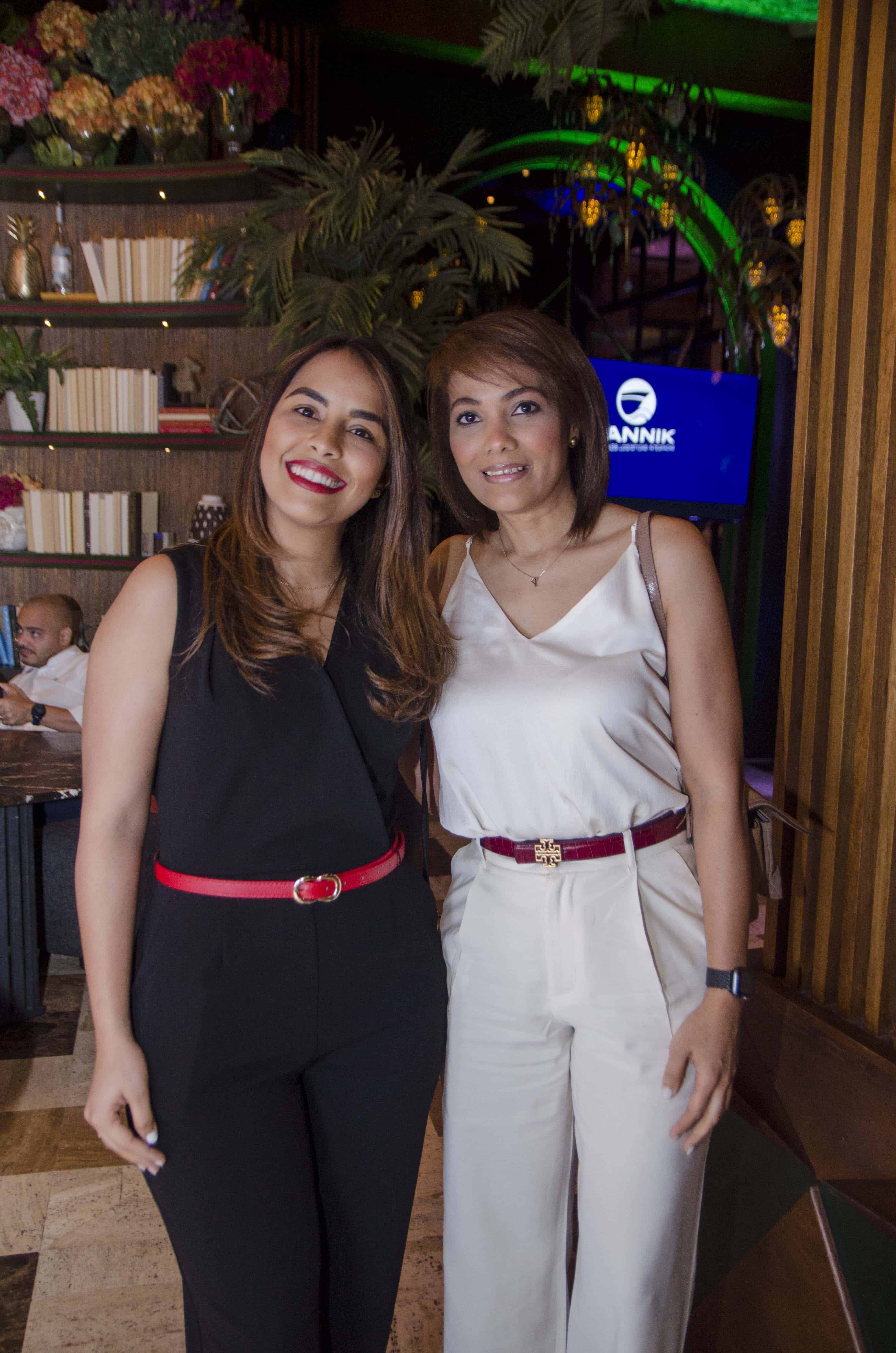 Crismeldy Matos y Yanira Pérez.