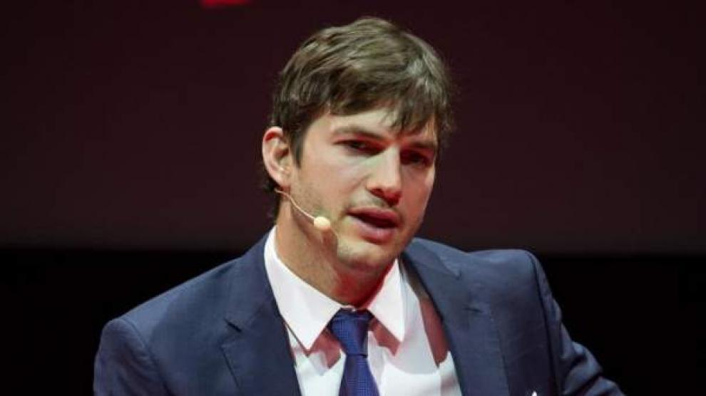 Qué es la vasculitis, la enfermedad que casi dejó sordo y ciego a Ashton Kutcher