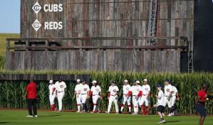 Smyly y los Cachorros vencen a Rojos en Field of Dreams