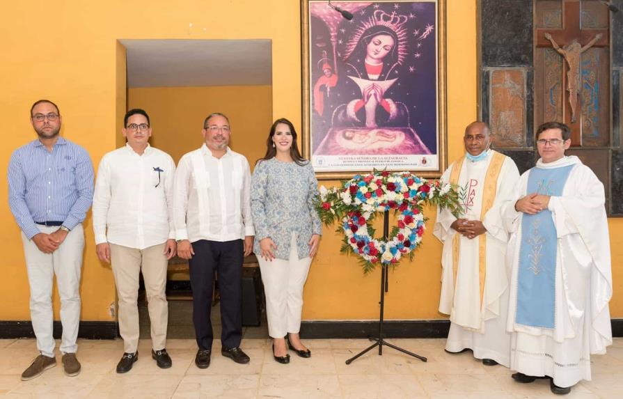 Embajada dominicana en Jamaica instala Virgen de la Altagracia en Catedral de Montego Bay