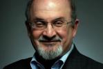 Escritor Salman Rushdie fue atacado durante una conferencia en Nueva York