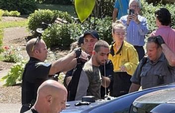 El agresor del escritor Salman Rushdie es Hadi Matar, joven de Nueva Jersey de 24 años