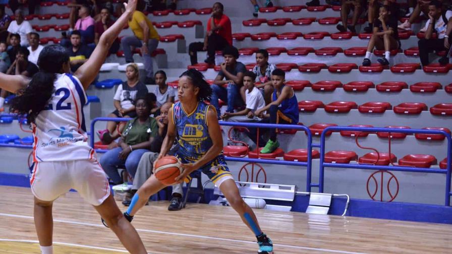 Mauricio vence a San Lázaro y queda solo en primer lugar en el torneo distrital femenino Mauricio vence a San Lázaro y queda solo en primer lugar en el torneo distrital femenino