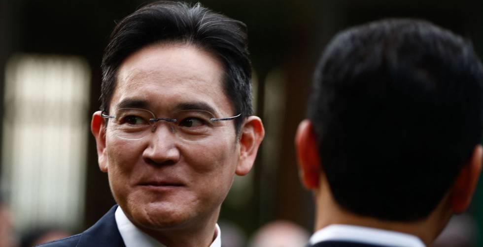 El líder de Samsung recibe el indulto del Gobierno y recupera sus derechos