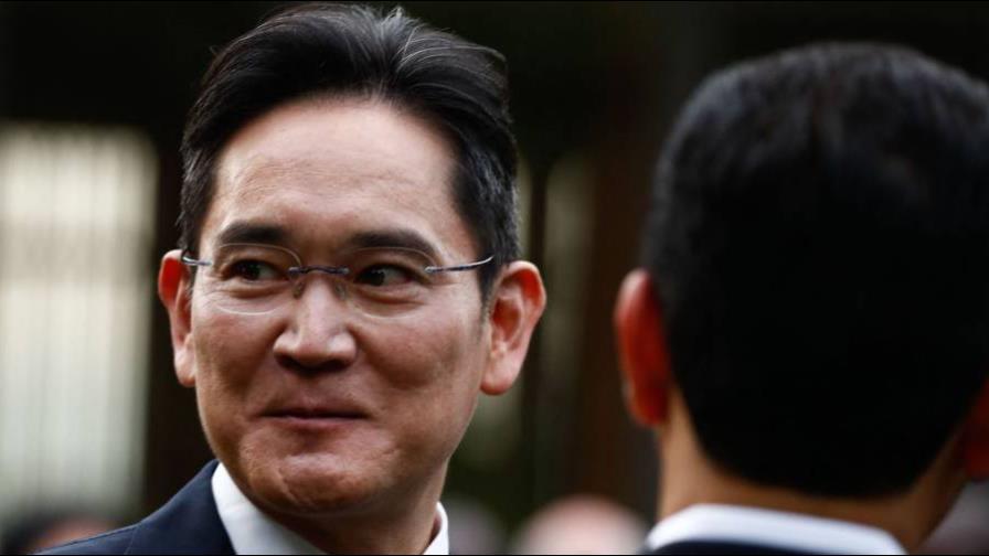 El líder de Samsung recibe el indulto del Gobierno y recupera sus derechos