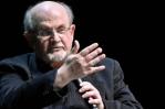 El escritor Salman Rushdie en estado grave tras ser apuñalado El escritor Salman Rushdie en estado grave tras ser apuñalado