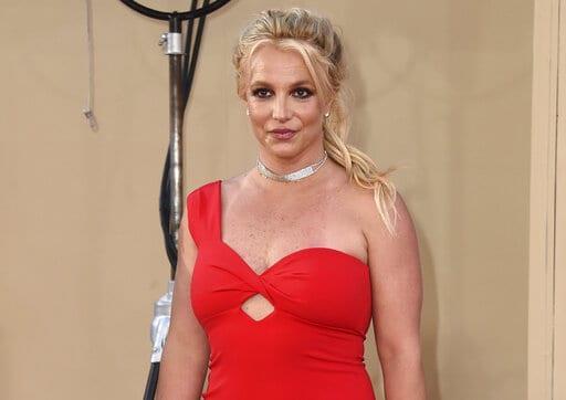 Condenan al ex de Britney Spears por allanar su propiedad durante su boda