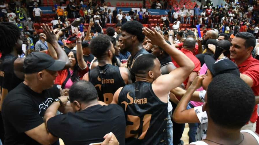 Leones repiten campeonato de Liga Nacional de Baloncesto Leones repiten campeonato de Liga Nacional de Baloncesto