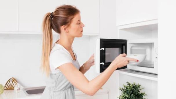 Horno y microondas: ¿dónde ubicar estos electrodomésticos en la cocina? –  Asociacion ADEN