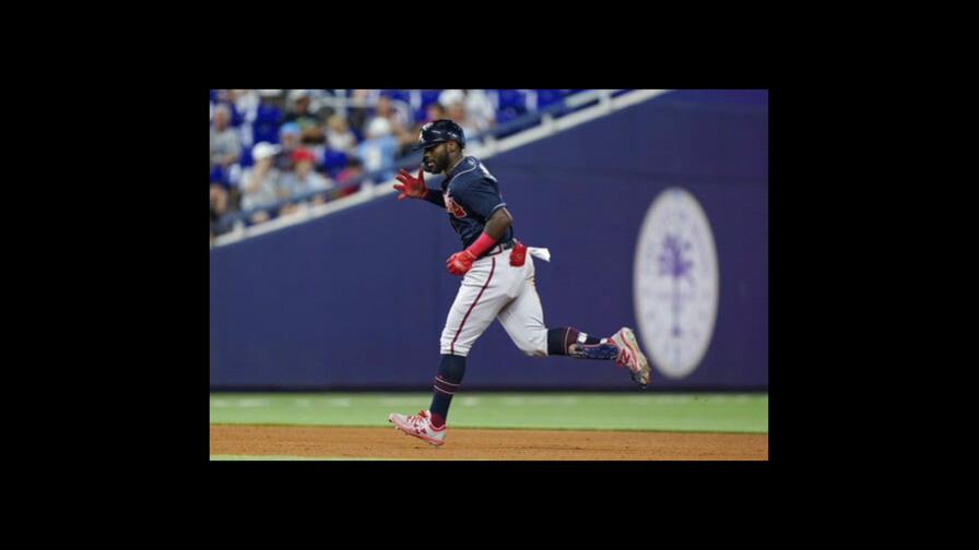 Los Bravos barren como visitantes a los Marlins