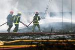 Buscan más restos óseos tras incendio petrolero en Cuba Buscan más restos óseos tras incendio petrolero en Cuba