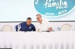 Presidencia: Gobierno aporta más de RD$800 mil en ayudas a beneficiarios de vivienda Plan Familia Feliz Presidencia: Gobierno aporta más de RD$800 mil en ayudas a beneficiarios de vivienda Plan Familia Feliz