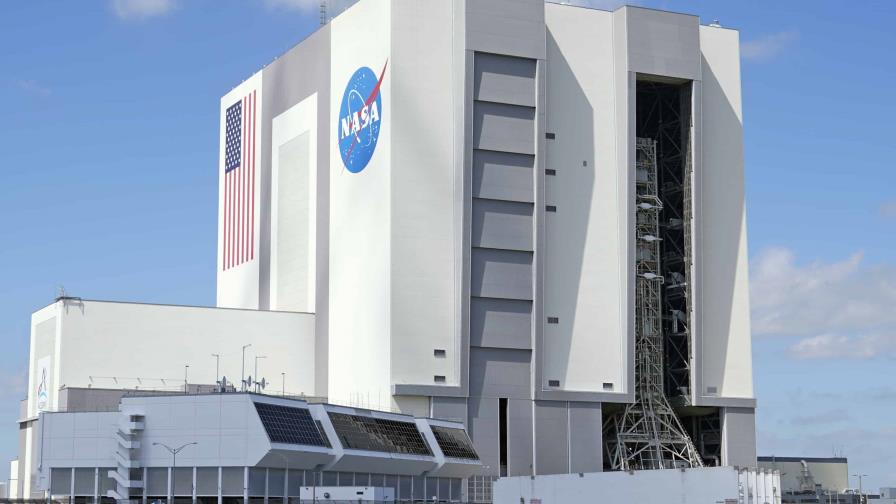 Todos se alistan en Houston para el regreso de la NASA a la Luna