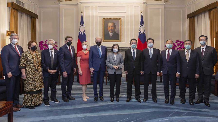 Legisladores de EEUU visitan Taiwán tras furia de China