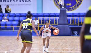 Mauricio y San Lázaro triunfan en el torneo distrital femenino