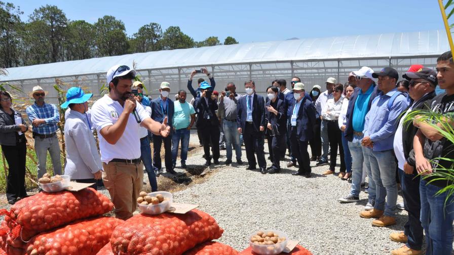 Misión agrícola surcoreana conoce proyectos de cooperación en Constanza Misión agrícola surcoreana conoce proyectos de cooperación en Constanza