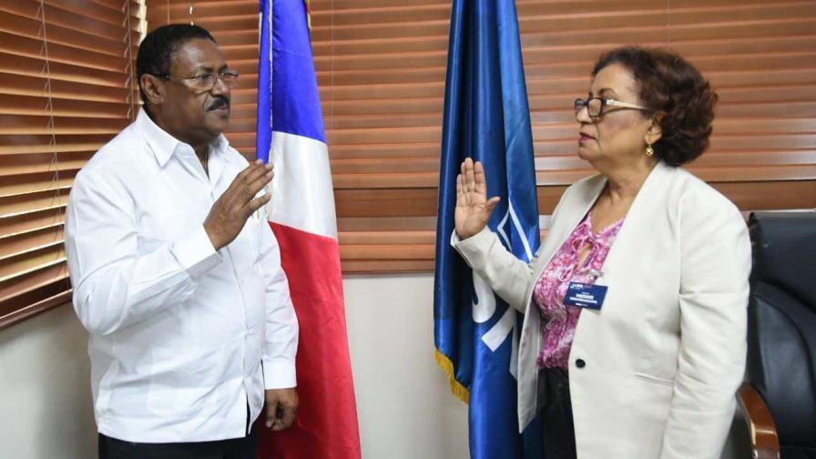 Antigua subdirectora del Moscoso Puello es la nueva directora del hospital