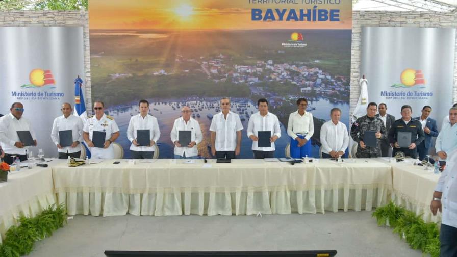 Gobierno presenta plan integral para transformar Bayahíbe 