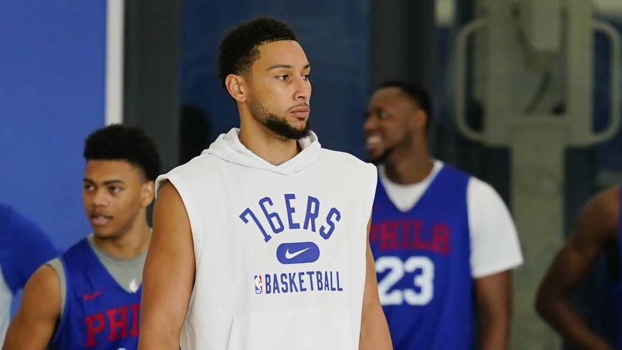 Simmons y 76ers logran acuerdo en queja salarial