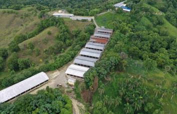 Medio Ambiente impone multa millonaria a granja de Espaillat por anomalías