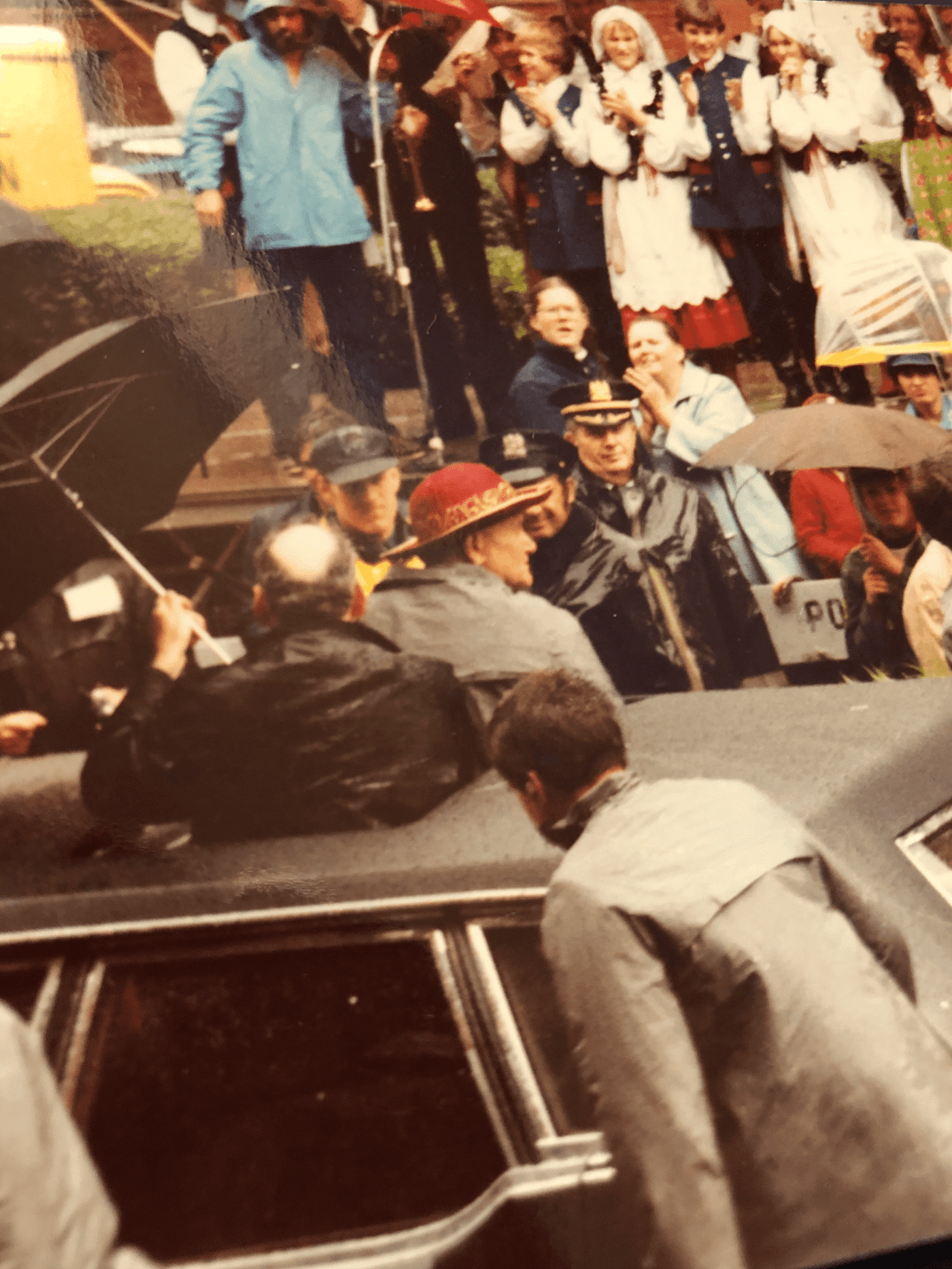 En 1979, durante la primera visita apostólica del Papa San Juan Pablo II a los Estados Unidos de América, el Santo Padre realizó una visita imprevista a la catedral de San Jaime y saludó a los feligreses reunidos en Jay Street.