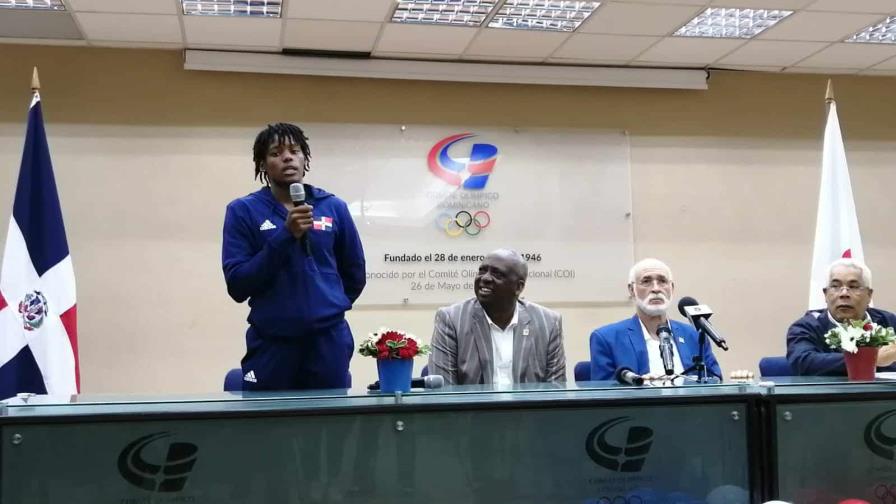 Abinader: Hemos reparado 1,238 obras deportivas