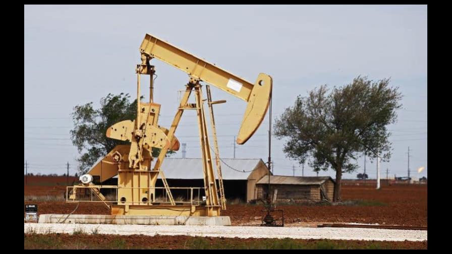 El petróleo de Texas abre con una subida del 0.65 %, hasta 87.09 dólares