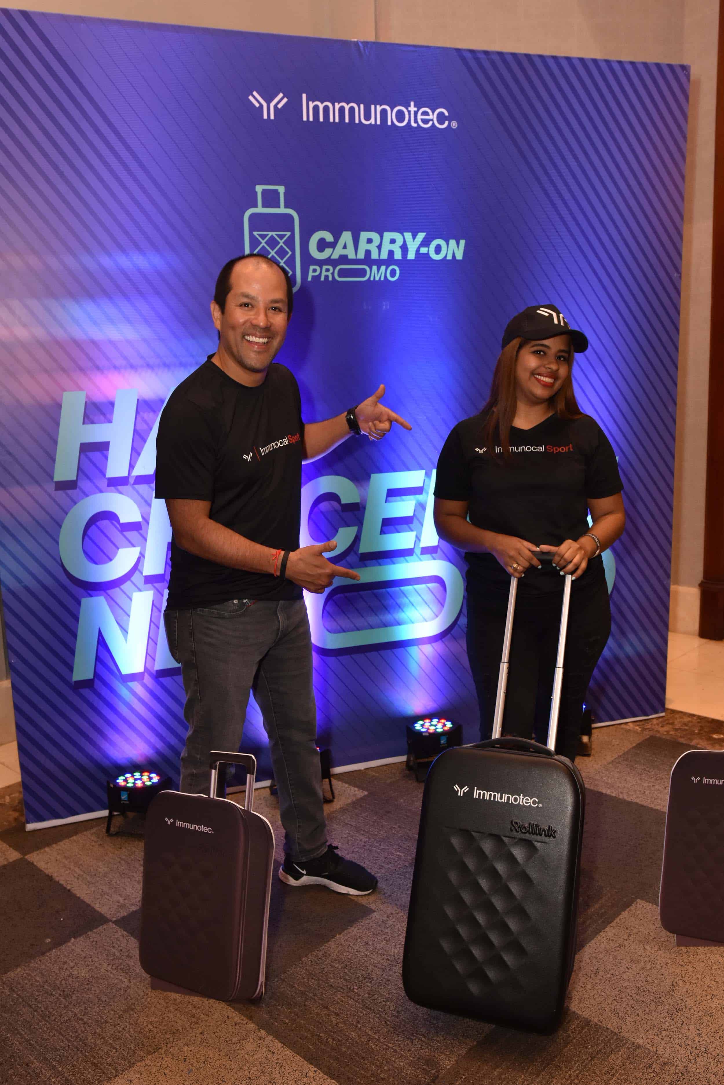 Jorge Huaman-Pinillos y Rosaeva Tavares.